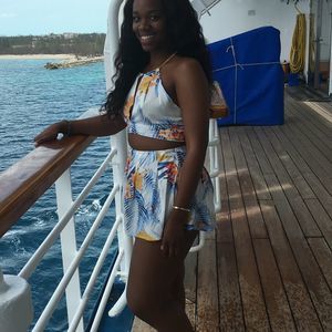 Meet your Posher, Viki